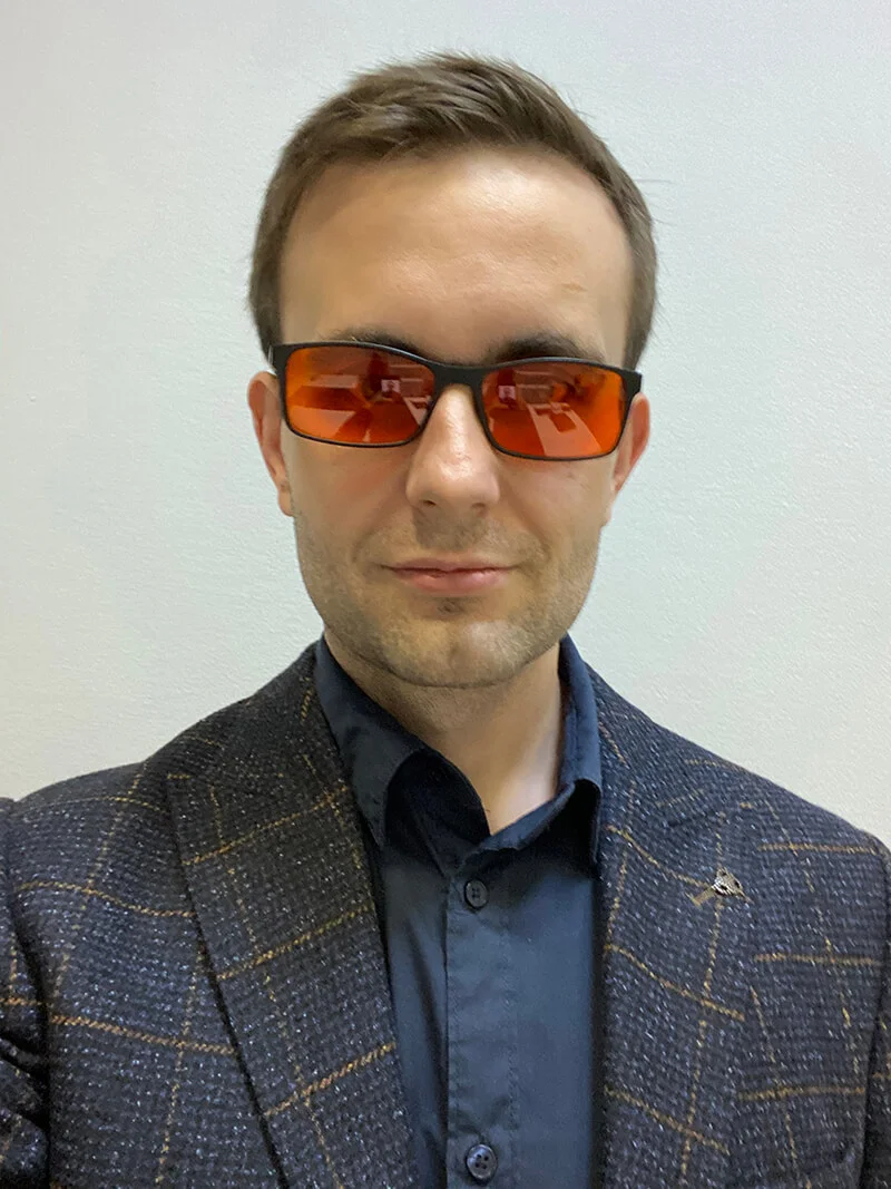 okulary do pracy przy komputerze blue blocker ochrona oczu przed niebieskim światłem